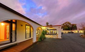 Azalea Motel
